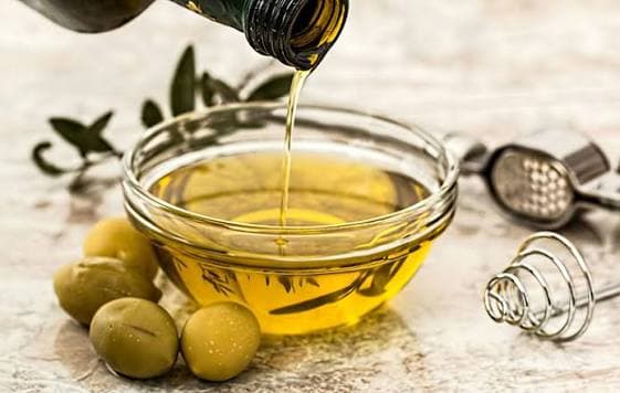 زيت العود